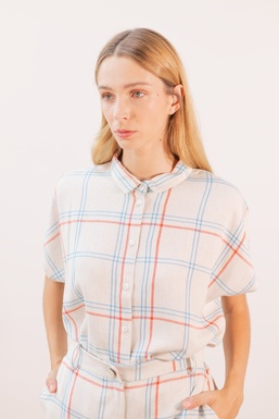 2502137 Blusa Cuadros