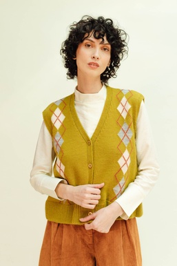 2504367 Vest Green Diamond