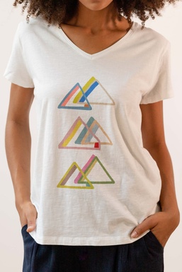 2501106A Camiseta Cruda Triángulos