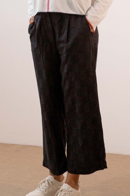 2501123A Pantalón Negro
