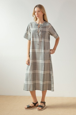 2502126Cap Vestido Vichy negro